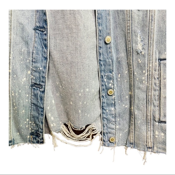 Hollister Distressed Denim Jacket – Size Large - Picture 6 of 6